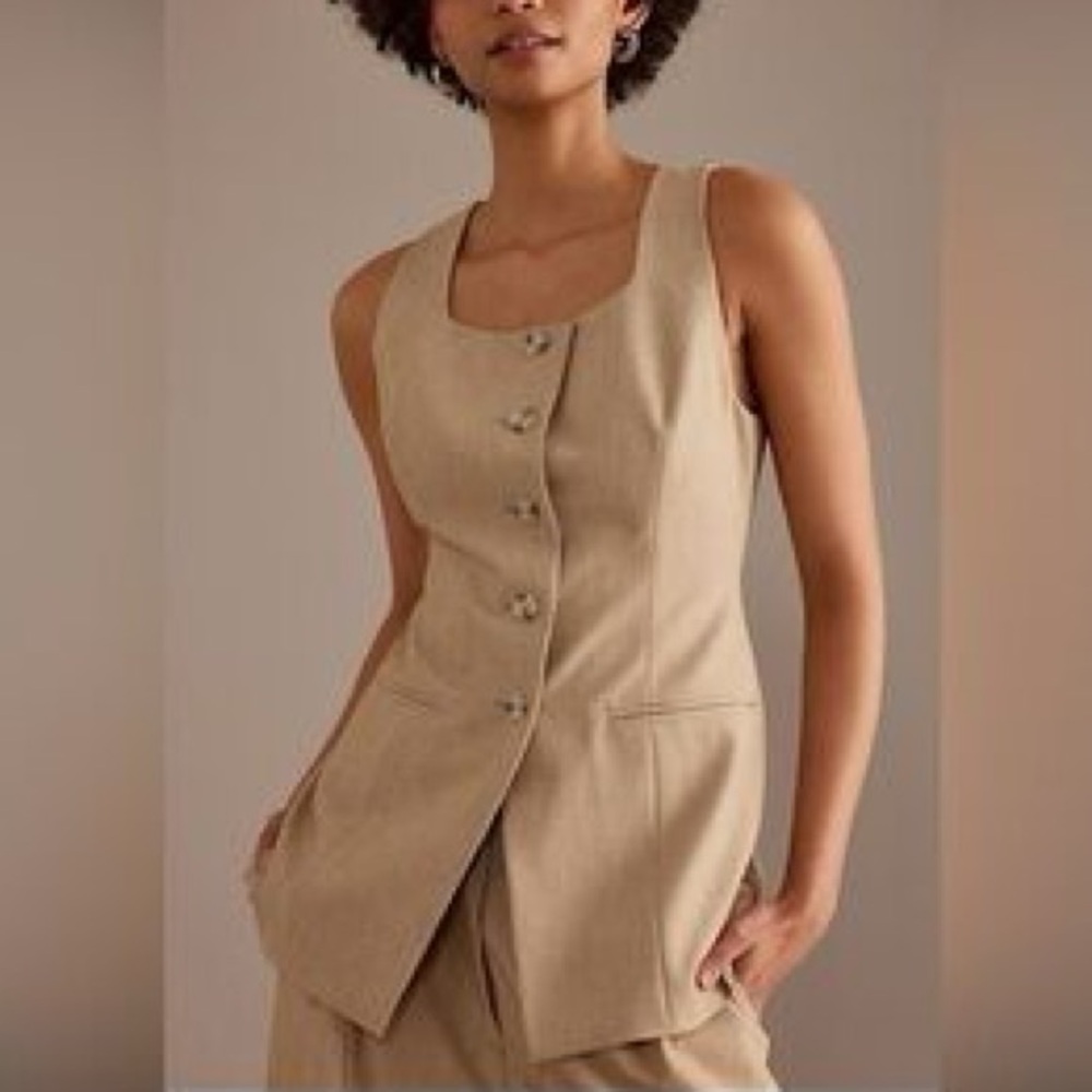 Rachel Zoe Tailored Vest Beige Square Neck Button Front Sleeveless Size 8